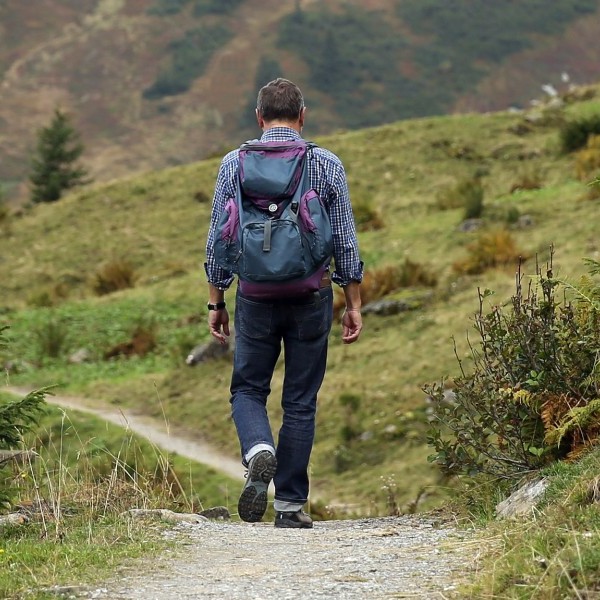 Disfruta de la montaña con seguridad: El senderismo